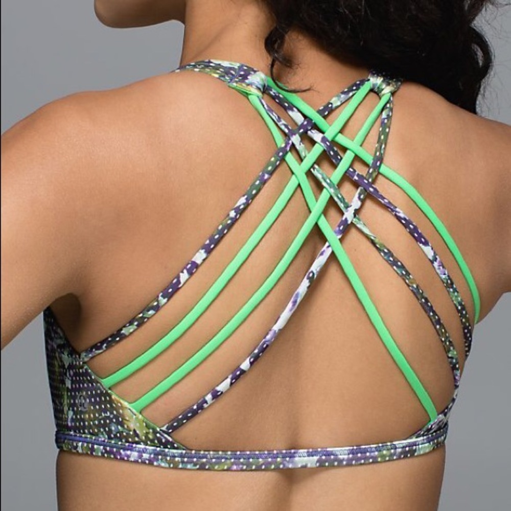 Lululemon free to be wild bra